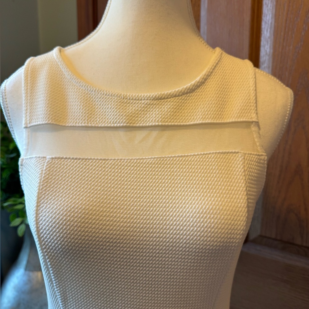 Tommy Hilfiger White Sleeveless Mini Dress Womens Size 12/14 EUC - Picture 11 of 16